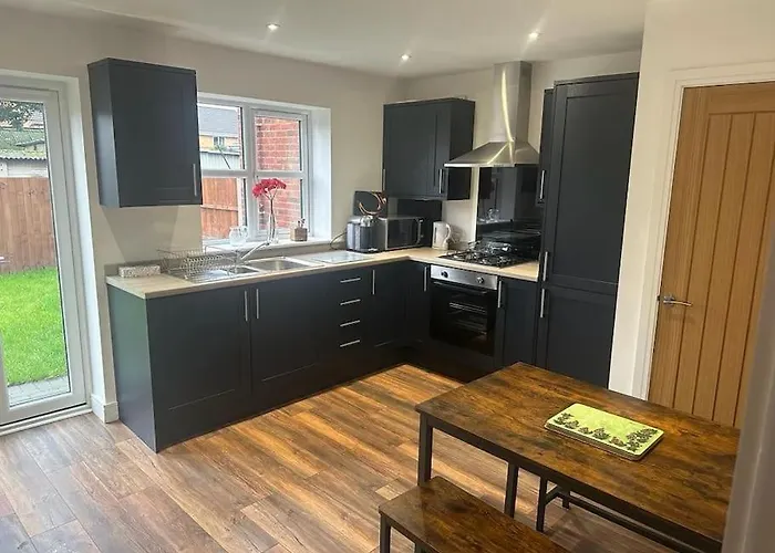 Immaculate House In Doncaster